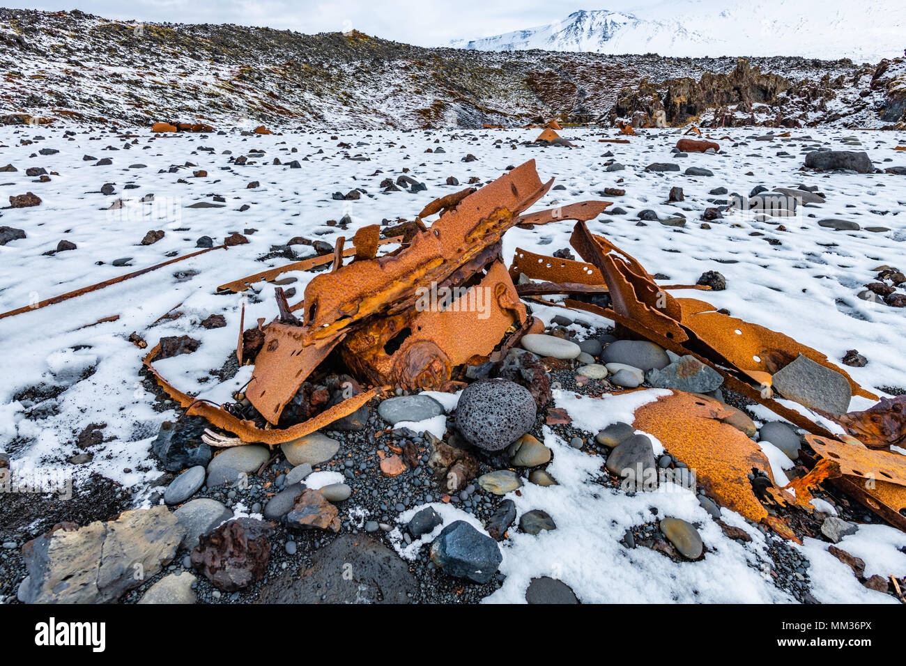 La rouille reste d'un chalutier de pêche Grimsby sur Djupalonssandur Beach, l'Islande, de Snæfellsnes Banque D'Images