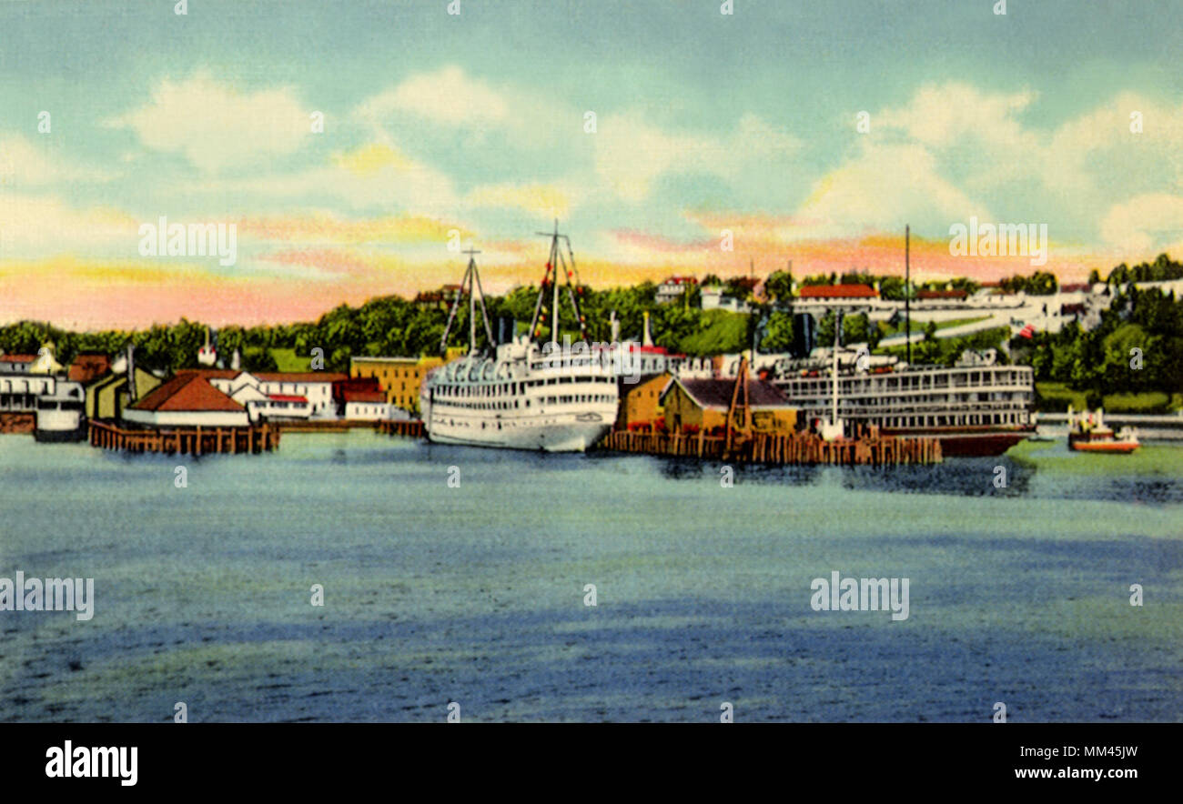 Vue sur les quais. L'île Mackinac. 1940 Banque D'Images