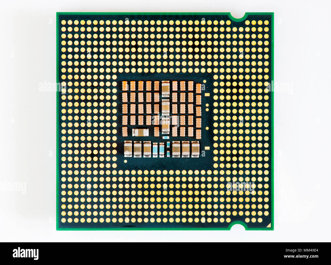 Contacts électriques sur l'arrière du processeur Intel Q6600 CPU (Central Processing Unit). Banque D'Images