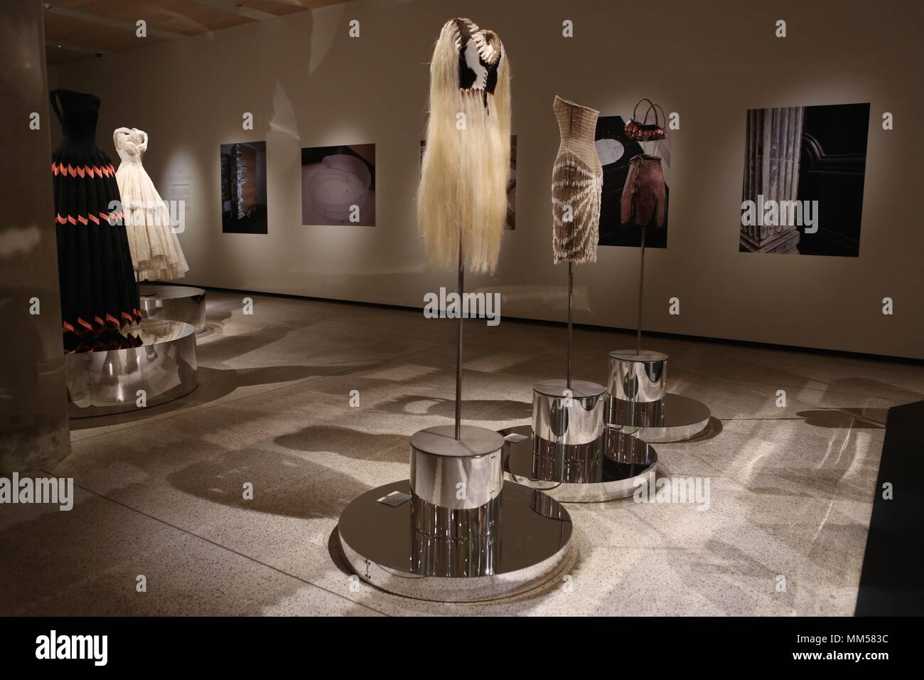 Azzedine Alaia le couturier ,le Design Museum, Londres, Angleterre Banque D'Images