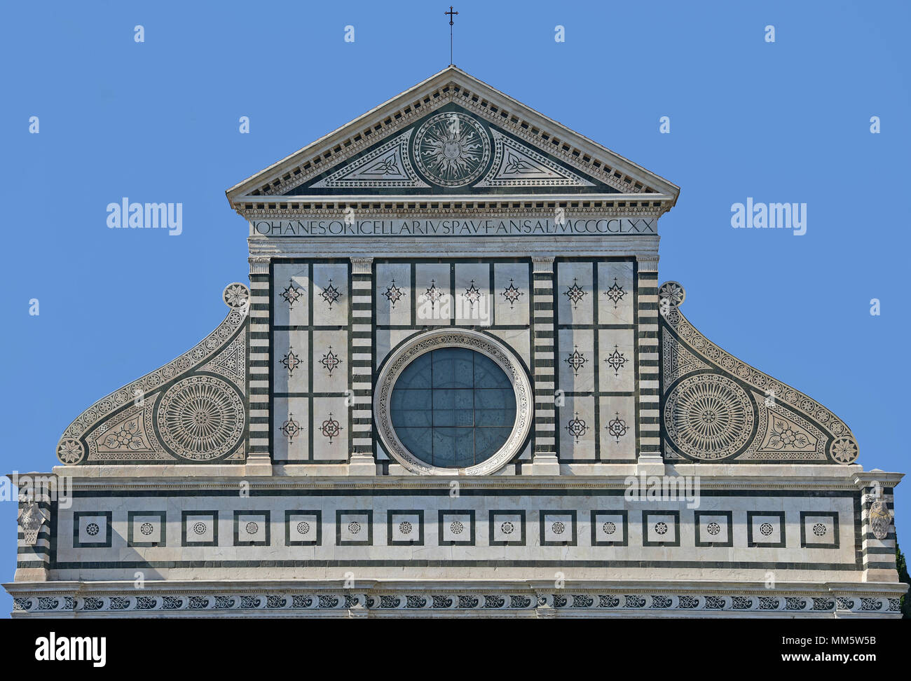 Santa Maria Novella, vue frontale de l'élévation de la Renaissance supérieure par Leon Battista Alberti, Florence, Italie Banque D'Images