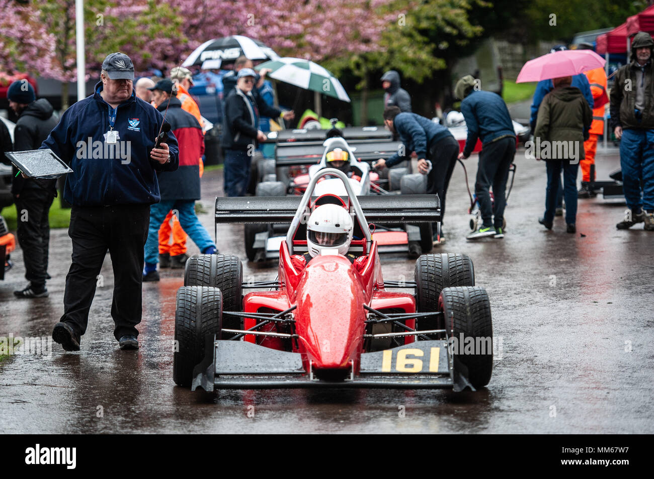 Prescott Hill, Gotherington, Cheltenham, Gloucestershire, Royaume-Uni. 28 avril 2018. En Photo : les concurrents s'alignent leurs voitures de course dans l'Enclos t Banque D'Images