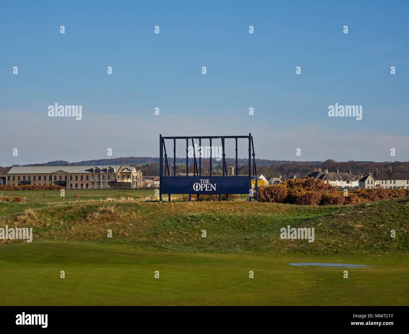 L'un des tableaux d'affichage temporaire pour le championnat ouvert de golf 2018 détenu à Carnoustie Golf Links, Angus, Scotland. Banque D'Images