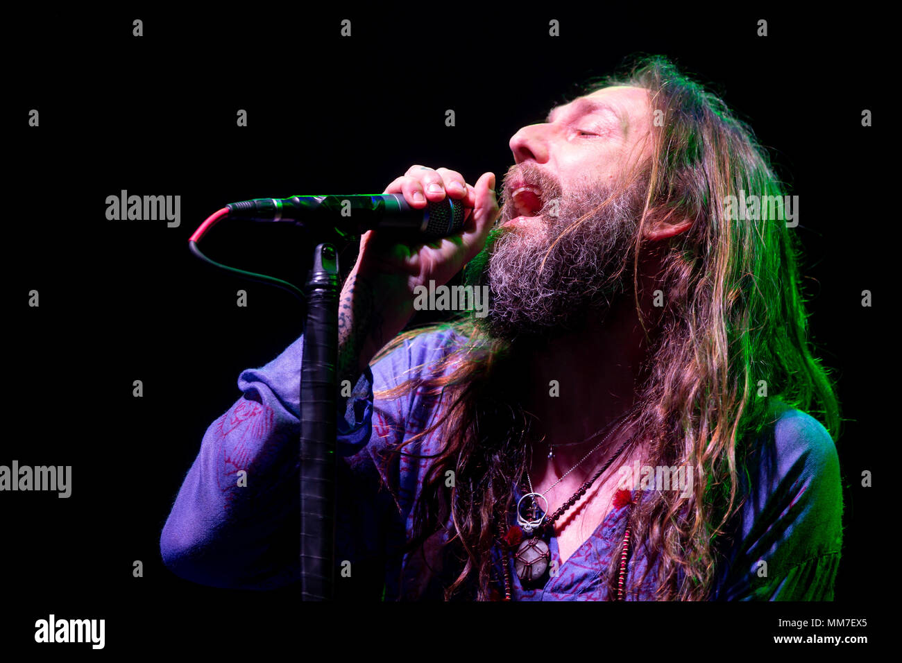 Las Vegas, NV, USA. 8 mai, 2018. ***Couverture maison*** Chris Robinson et à vol d'oiseau au Brooklyn Bowl à Las Vegas, NV, le 8 mai 2018. Pib : Crédit Photos/media/Alamy Punch Live News Banque D'Images