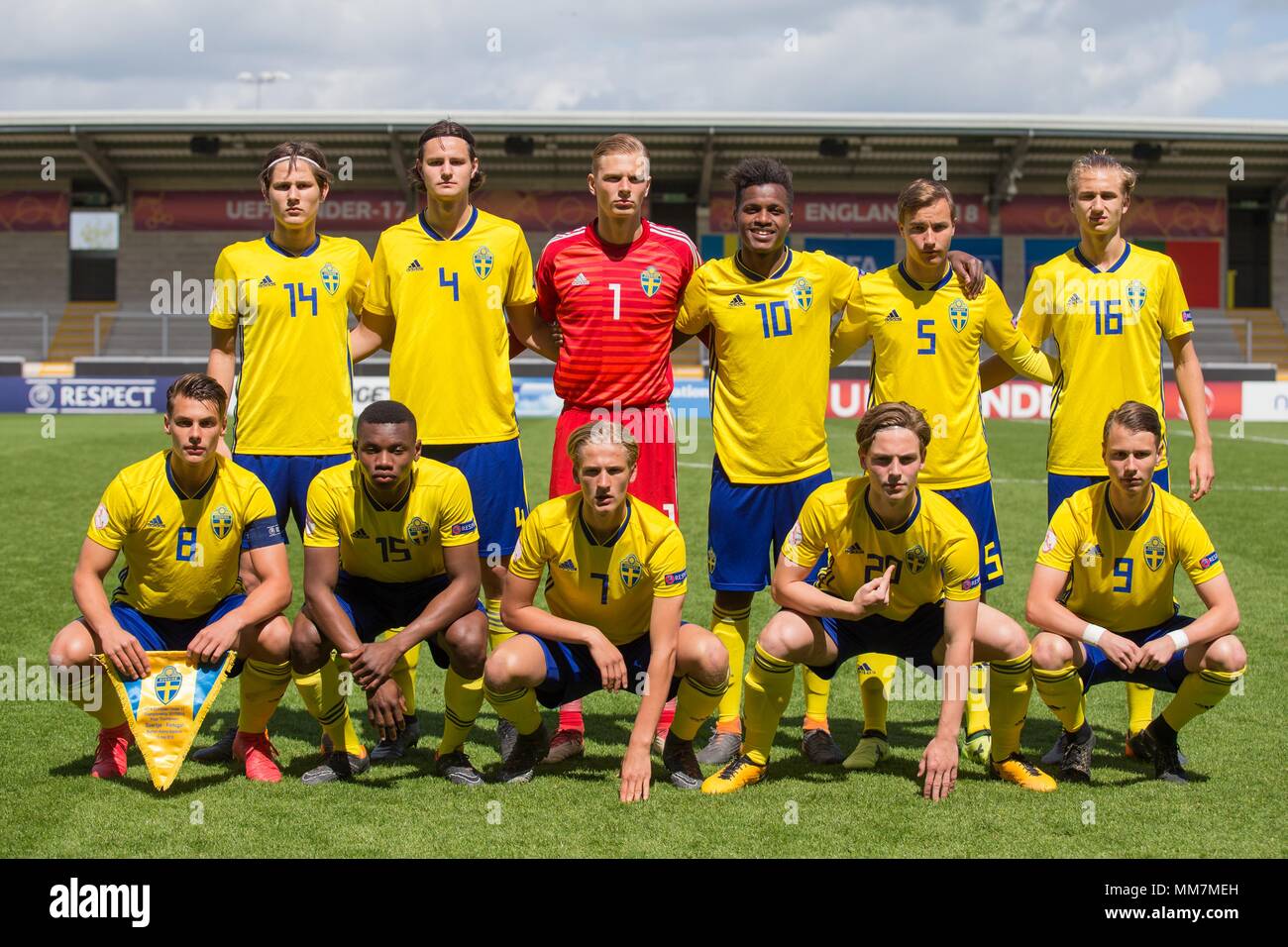 Burton upon Trent, Royaume-Uni. 10e Mau en 2018. L'équipe de Suède en avant de l'UEFA Euro 2018 Championnat des moins de 17 ans Groupe B match entre la Suède et le Portugal à Pirelli Stadium le 10 mai 2018 à Burton upon Trent, en Angleterre. Credit : PHC Images/Alamy Live News Banque D'Images