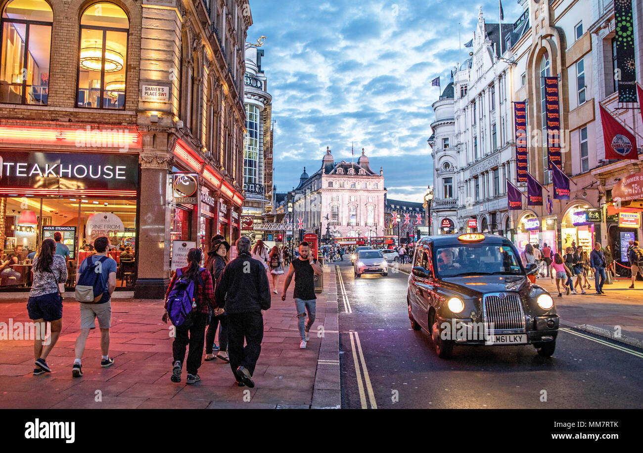 West End de Londres la nuit UK Banque D'Images