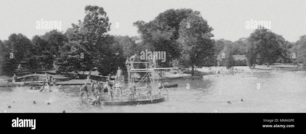 La piscine à A. W. Stanley Park. Nouvelle Angleterre. 1950 Banque D'Images
