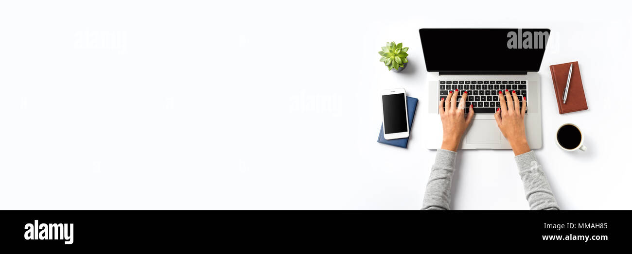 Woman working on laptop. Arrière-plan d'affaires Banque D'Images