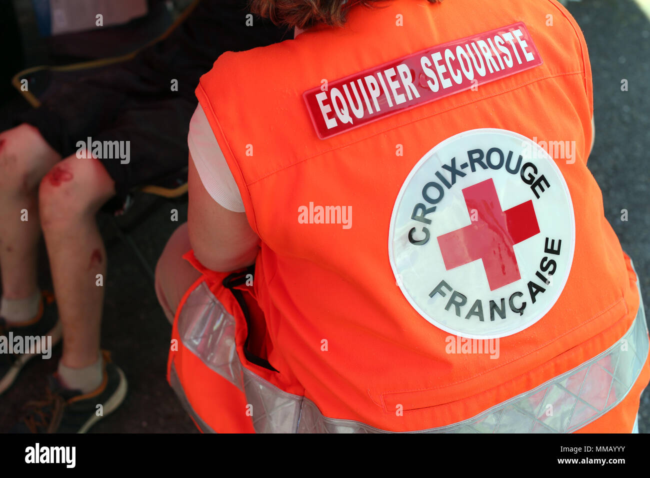 Croix-rouge française. Bénévole. Croix-rouge française. Bénévole. La France. Banque D'Images