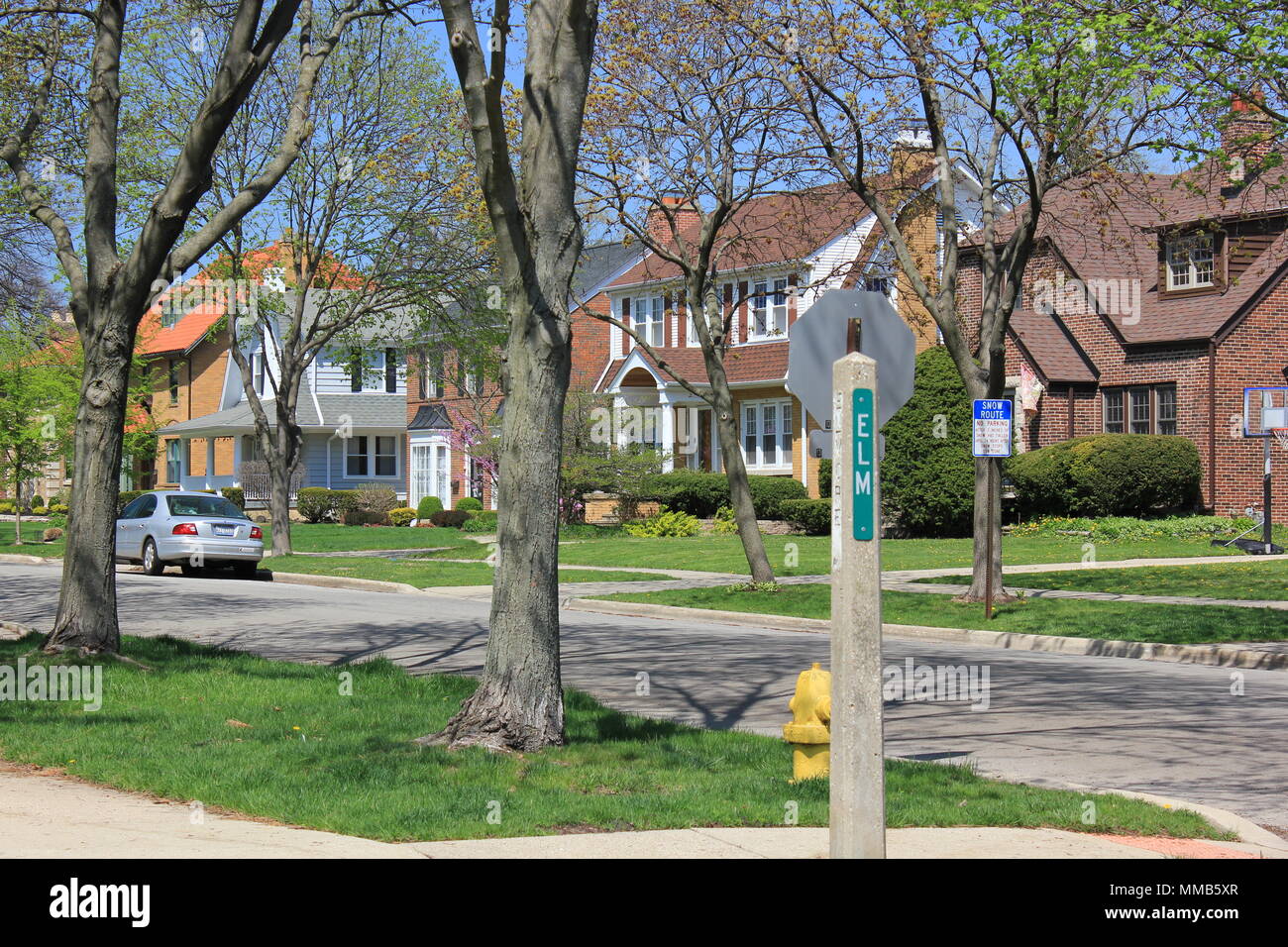 Classe moyenne supérieure ancienne banlieue de l'Illinois. Banque D'Images