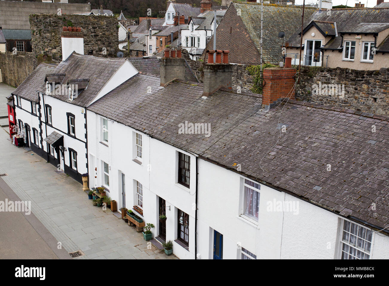 Une vue sur le quai à Conwy, Pays de Galles, y compris la plus petite maison en Grande-Bretagne Banque D'Images