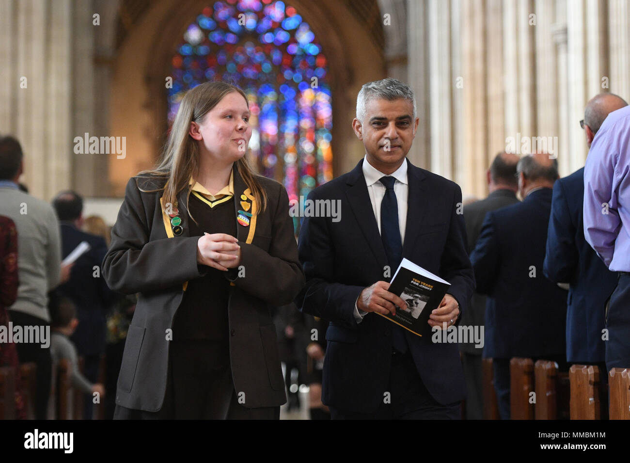 Sadiq Khan pendant le service commémoratif du dixième anniversaire de Jimmy Mizen à la cathédrale St George, Cathedral House, Southwark. Banque D'Images