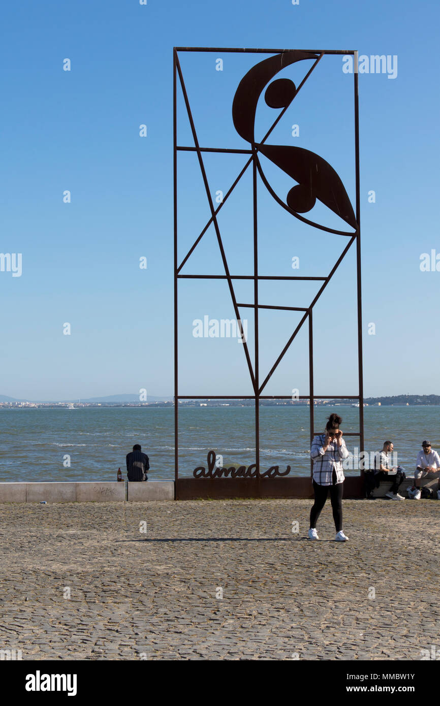 Almada Negreiros sculpture à Lisbonne, Portugal Banque D'Images