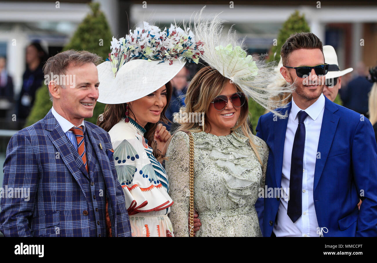 Hippodrome de Chester, Chester, Royaume-Uni. 10 mai, 2018. La Fête de Mai, Boodles Mesdames Jour ; Racegoers out profiter Mesdames jour Crédit : Action Plus Sport/Alamy Live News Banque D'Images