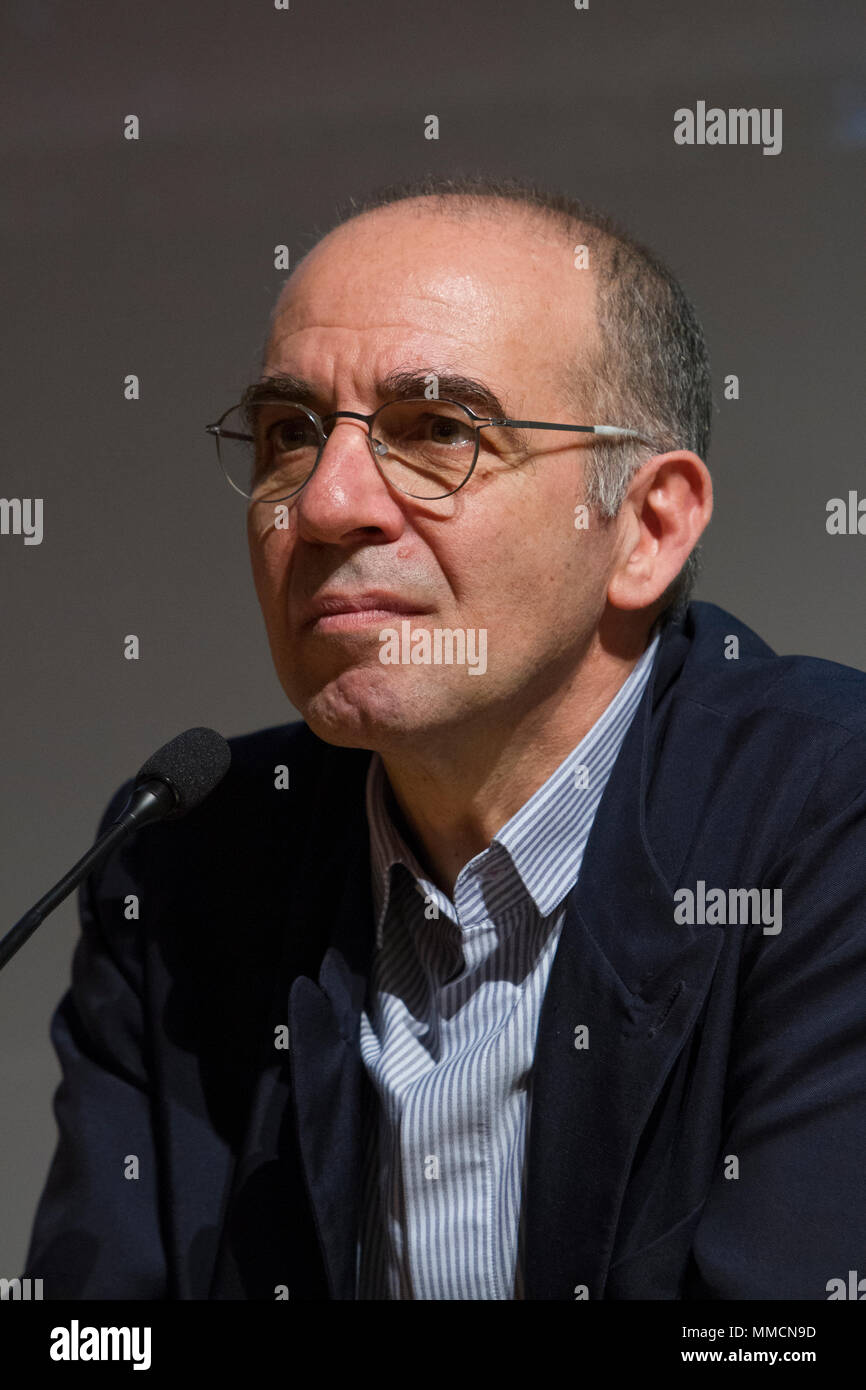 Torino, Italie. 10 mai 2018. Le réalisateur italien Giuseppe Tornatore est invité de la Foire du livre de Turin Crédit : Marco Destefanis/Alamy Live News Banque D'Images