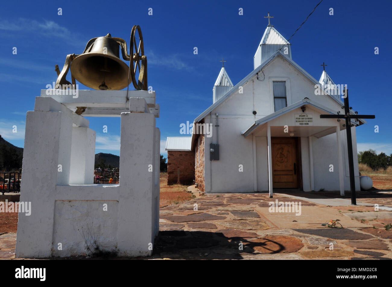 La Capilla (Chapelle) de Santa Rita de Cascia dans la petite route 66 et Santa Fe Trail village de Bernal, Nouveau Mexique, date de 1916. Banque D'Images