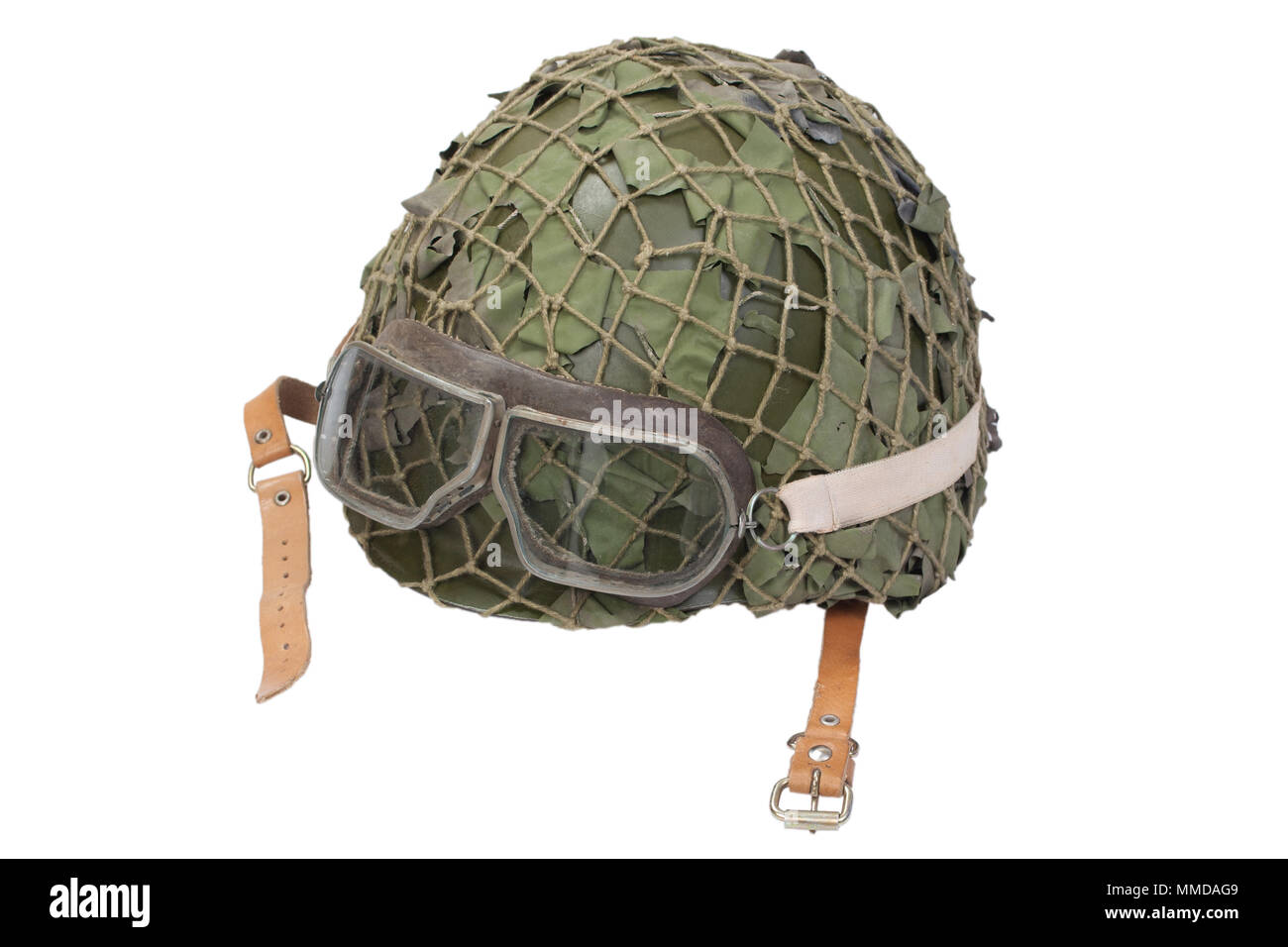 Militaire camouflage Casque avec lunettes Banque D'Images