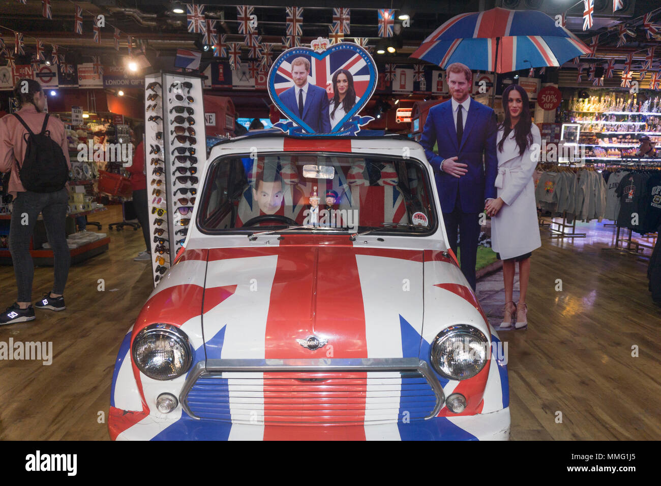 Londres, Royaume-Uni - 11 MAI 2018 : célébration de la présentation en magasin mariage du prince Harry et Meghan markle. Banque D'Images