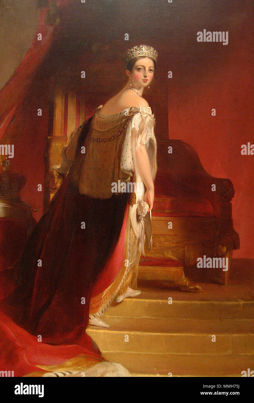 . La reine Victoria, 1838 Thomas Sully (American, 1783-1872) Huile sur toile ; 94 x 58 in. (238,8 x 147,3 cm) prêtés par Mme Arthur A. Houghton Jr. (L.1993.45) dans un ingénieux prendre sur l'art du portrait de l'état traditionnel, Sully a choisi le moment de la reine et littérale ascendance physique afin de transmettre sa dignité et l'humanité, sa féminité et la force. Ironiquement, elle ne pouvait pas monter les escaliers avec grâce. 'Il donne sa douleur pour monter ou descendre des escaliers,' a noté Sully. "Je crains [il y a] quelque chose de mal dans le genou." . 4 mai 2007, 19:24:27. Molly la reine Victoria, 1838 Banque D'Images