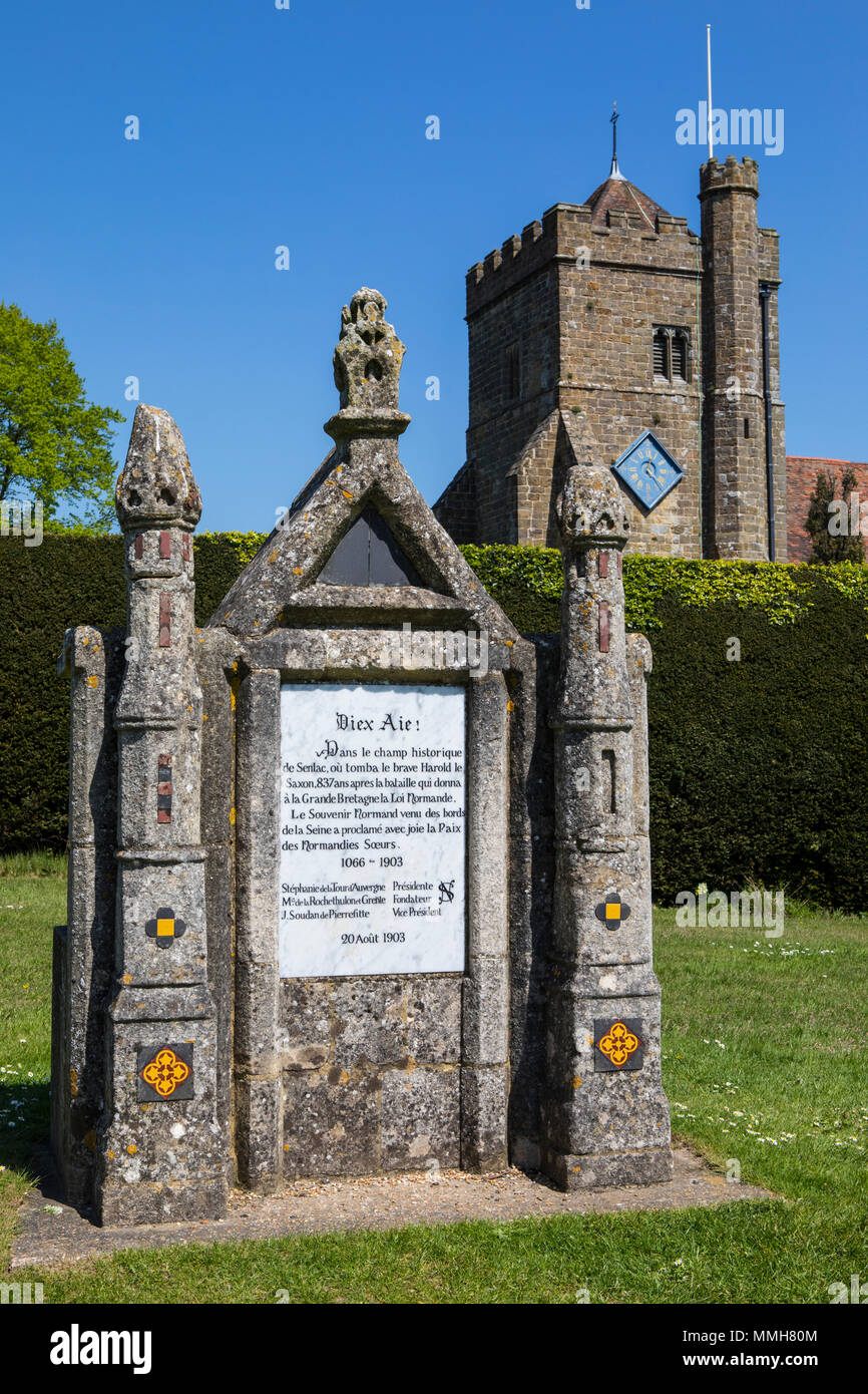 Bataille, UK - 6 mai 2018 : le monument français au Roi Harold II dans le parc de l'Abbaye de la bataille dans la ville de Battle, East Sussex, le 6 mai 2018. Banque D'Images