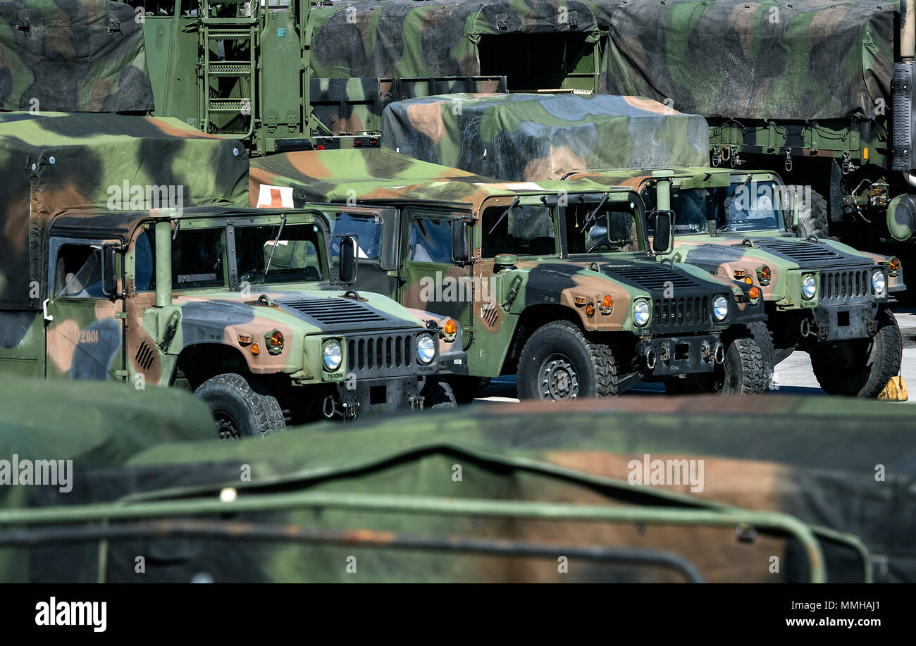 Marine Corps Humvees, Marine Corps Base Camp Lejeune, Caroline du Nord, USA. Banque D'Images