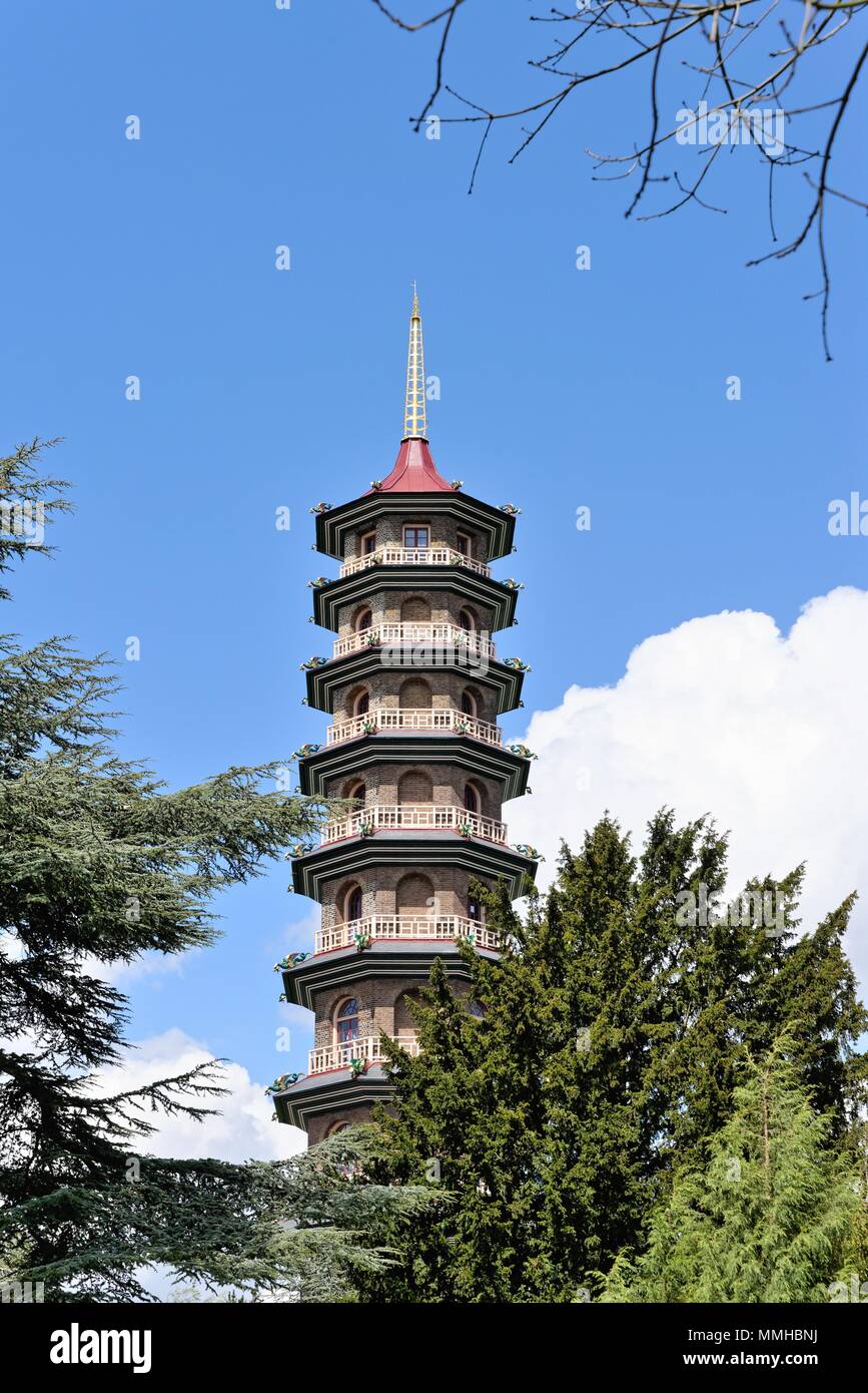 La Pagode rénovées au Royal Botanic Gardens Kew grand Londres Angleterre Royaume-uni Banque D'Images