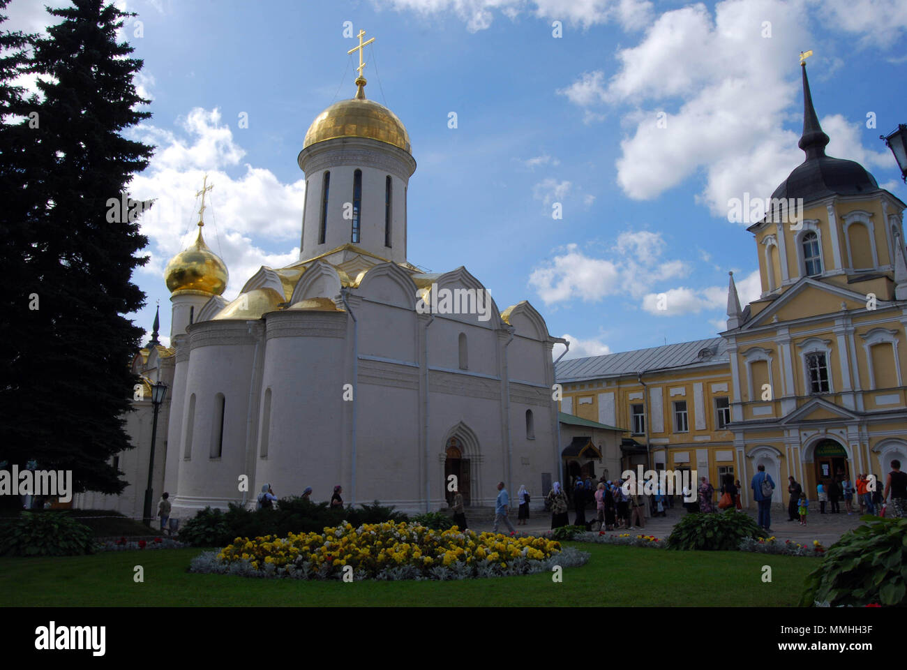 La Laure de la Trinité Saint Serge est le plus important monastère