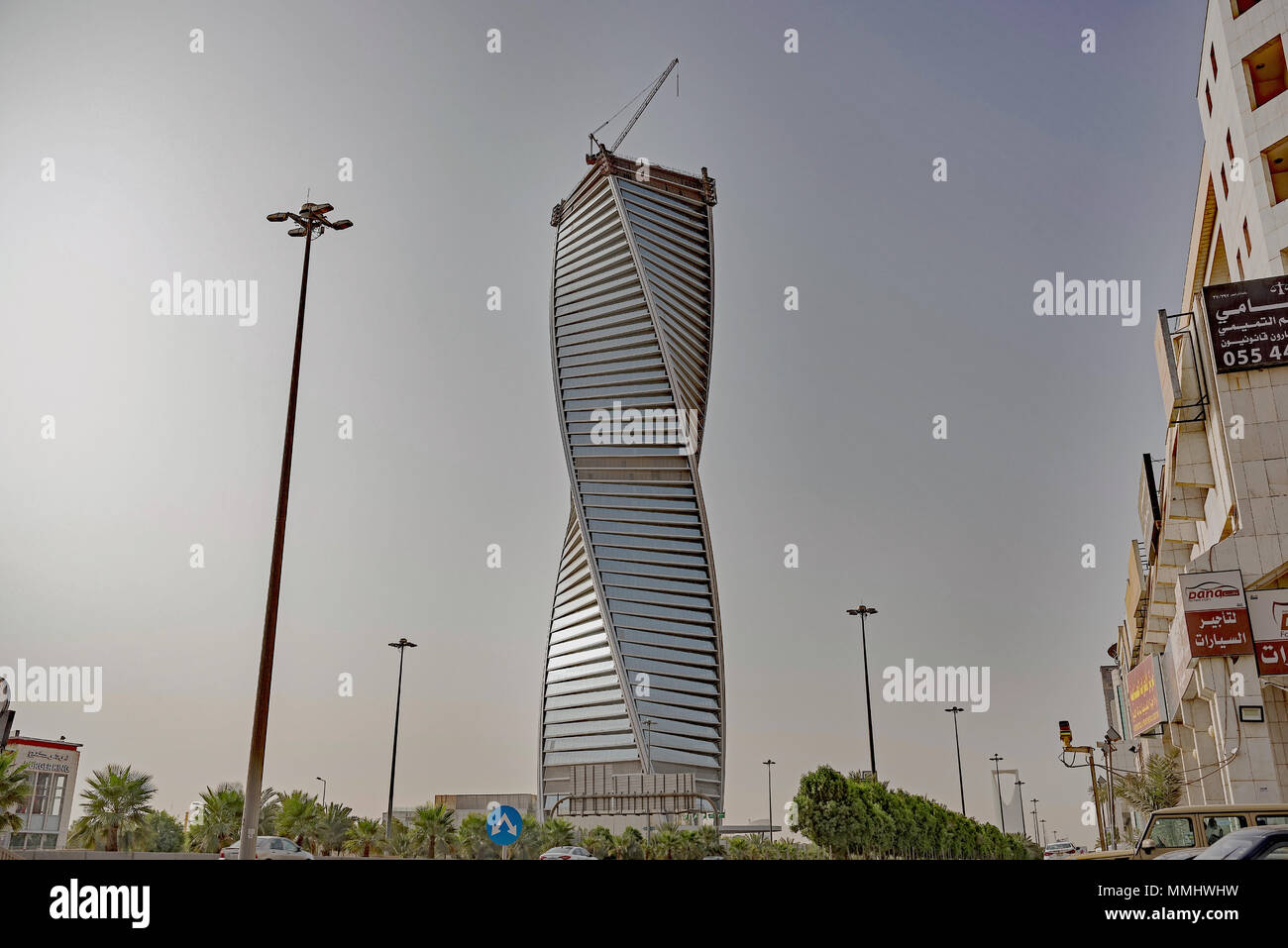 Gratte-ciel le long de l'avenue King Fahad road, Riyadh, Arabie saoudite. Banque D'Images