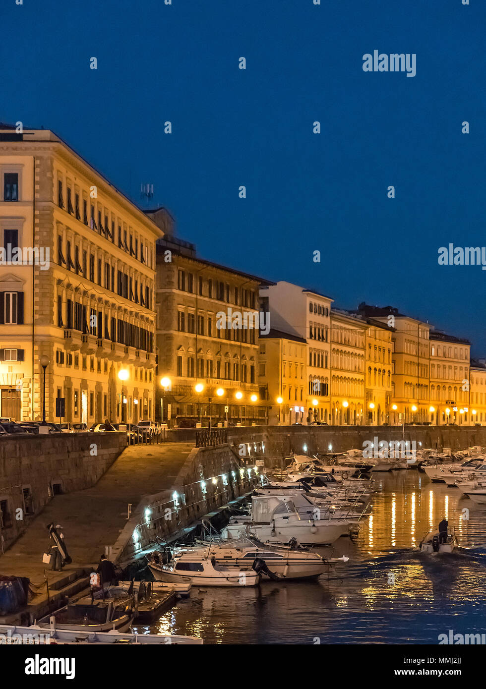 Bateau charmant canal renforcé, Livourne, Toscane, Italie. Banque D'Images