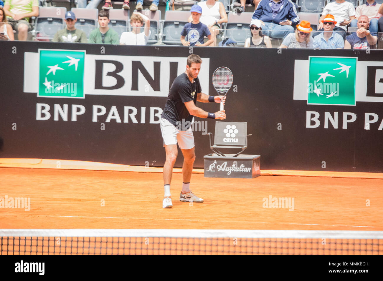 1er jour de séances de formation et de qualification à l'IBI 2018 International Tennis Championships à Rome Banque D'Images