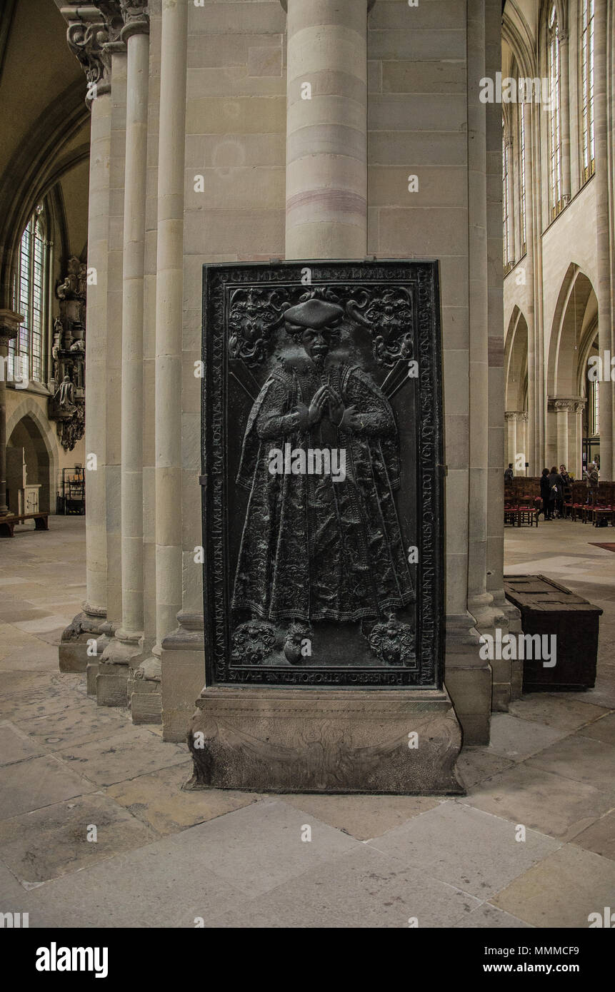 La Cathédrale de Magdebourg, officiellement appelée la Cathédrale des