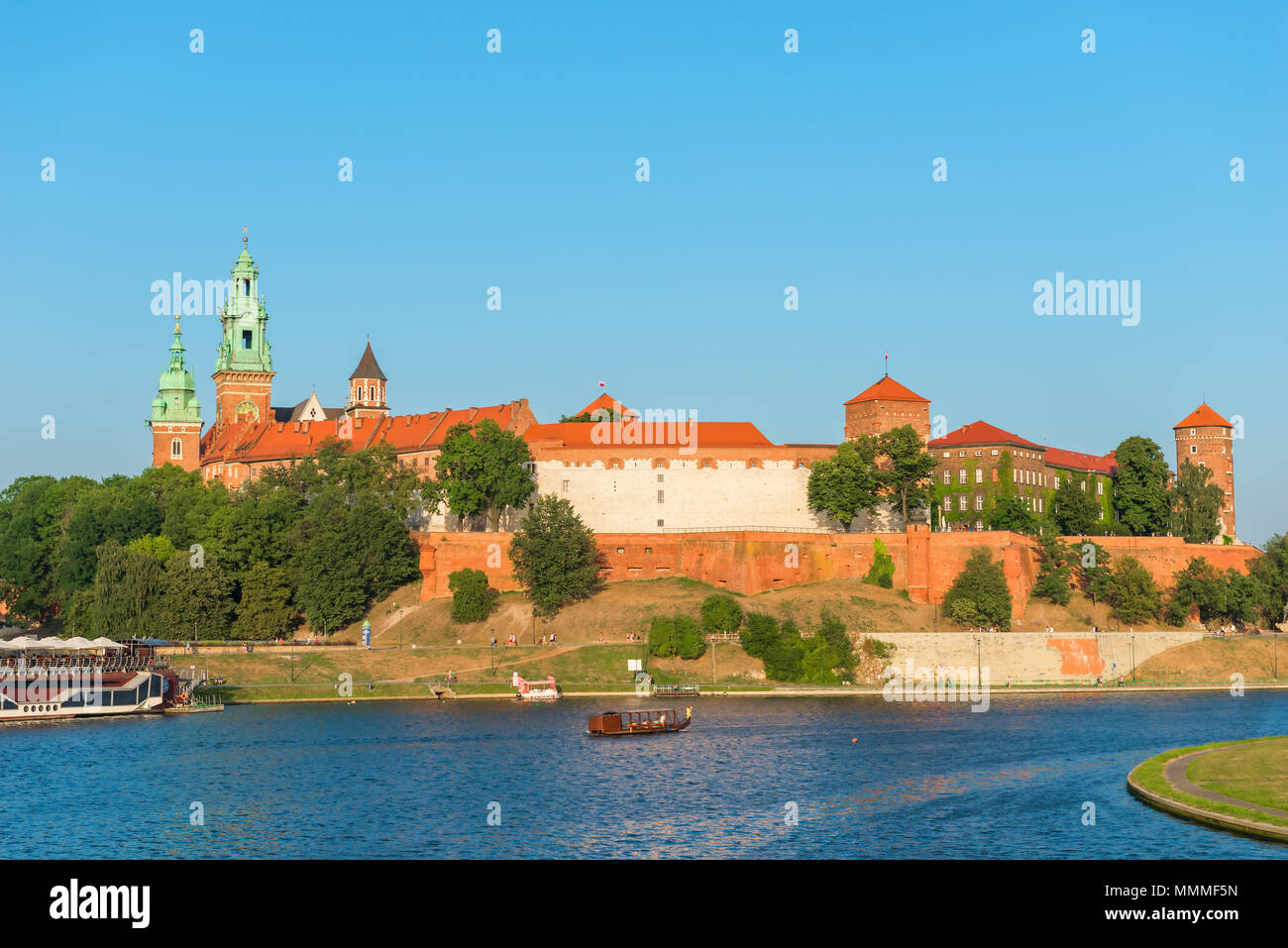 Le château de Wawel est situé sur une colline à une altitude de 228 mètres sur la rive de la Vistule à Cracovie. Du 11ème au début du 17ème Banque D'Images