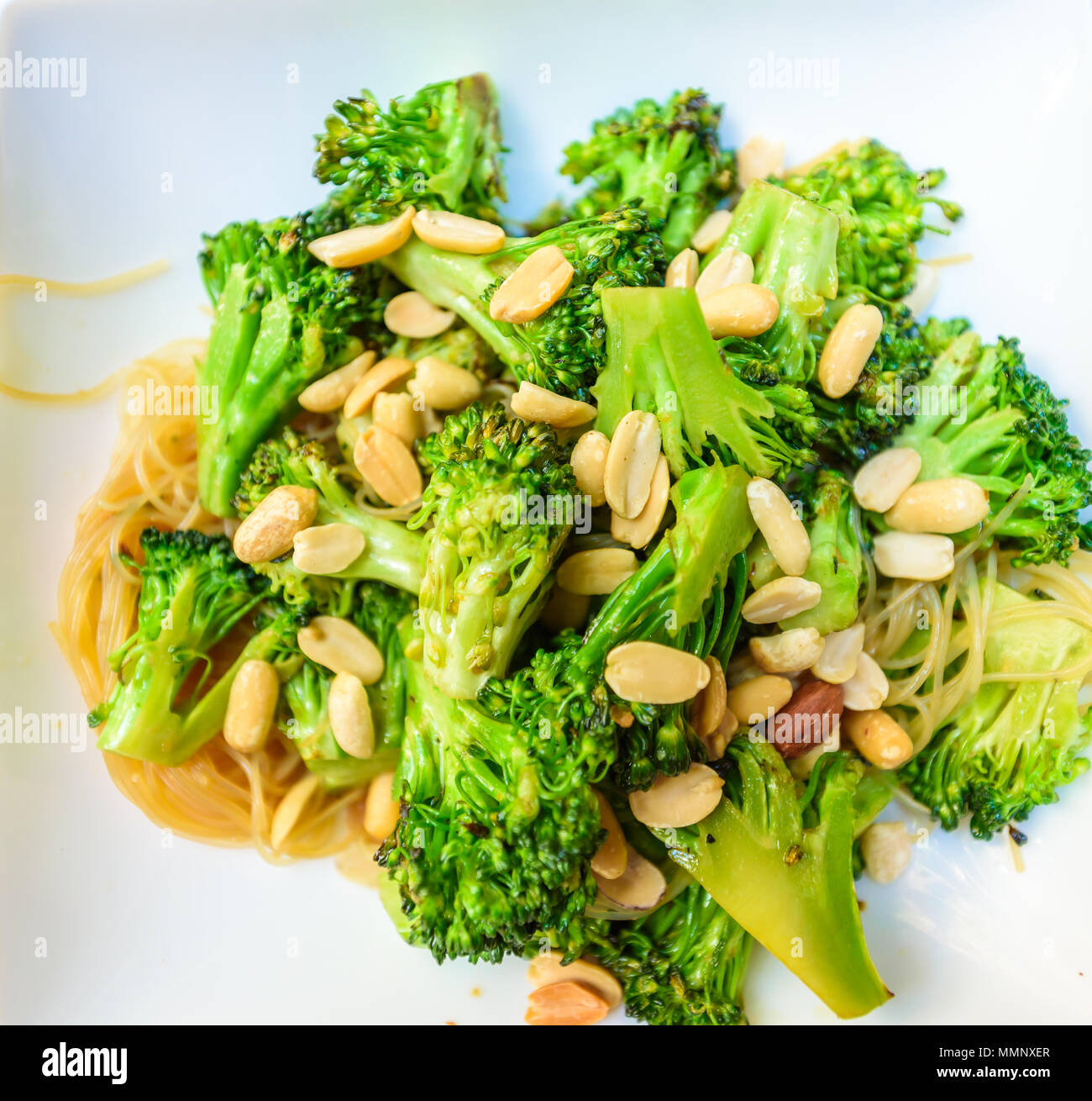 Aliments sains asiatiques avec brocoli Banque D'Images