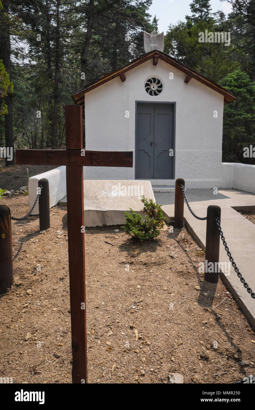 Crypte contenant les cendres de l'écrivain D. H. Lawrence, près de Taos, Nouveau Mexique. Banque D'Images