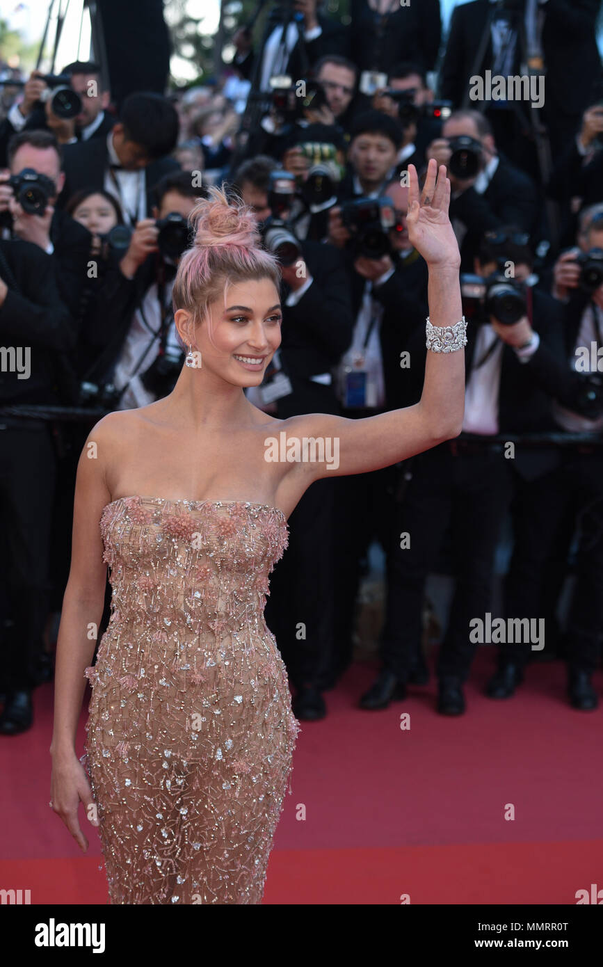 12 mai 2018 - Cannes, France : Hailey Baldwin assiste à la "Filles du Soleil" au cours de la premiere 71e festival de Cannes. Credit : Idealink Photography/Alamy Live News Banque D'Images