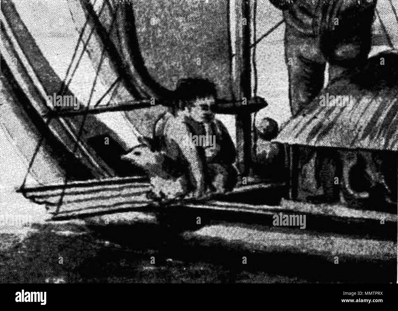 . Anglais : Détail de la Figure 7 montrant garçon tenant un animal qui ressemble à un chien. Ou est-ce un cochon ?. Canot de Ulietea «.' Raiatea, Iles de la société, probablement au cours du premier voyage du capitaine Cook du British Museum's collection de dessins par A. Buchan, S. Parkinson et J. F. Miller, réalisés dans les pays visités par le capitaine Cook dans son premier voyage (1768-71), également d'impressions publié dans ses voyages de John Hawksworth Biron, Wallis et Cook, 1773, ainsi que dans la cuisine, deuxième et troisième voyages (1762-5, 1776-80. . Entre 1768 et 1771. A. Buchan, S. Parkinson ou J. F. Miller Canoe d'Ulietea, R Banque D'Images