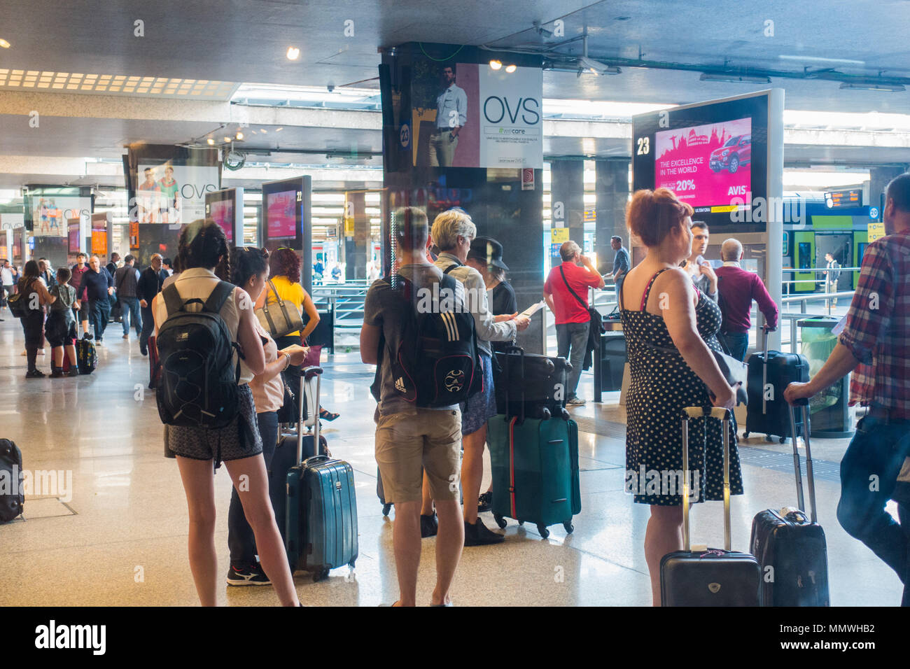 Rome Italie - 2018 Traveleers à Rome Gare Termini Banque D'Images