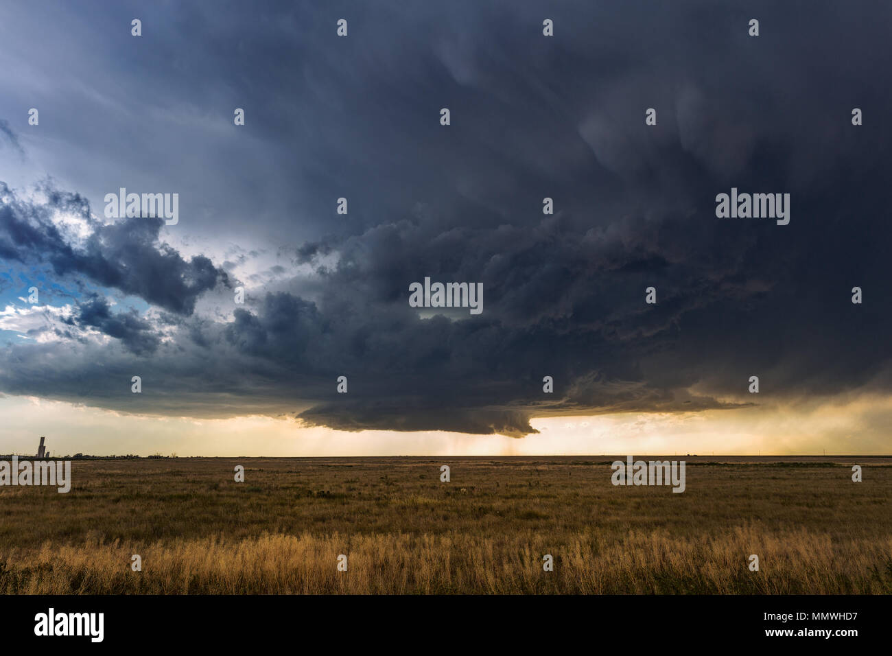 Nuage de mur sous un orage supercellulaire près de Punkin Center, Colorado, États-Unis Banque D'Images Nuage de mur sous un orage supercellulaire près de Punkin Center, Colorado, États-Unis Banque D'Images