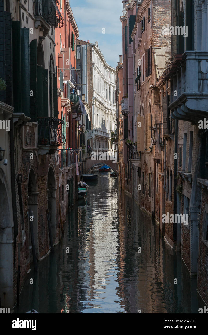 Sur le Canal, Venise, Italie Banque D'Images