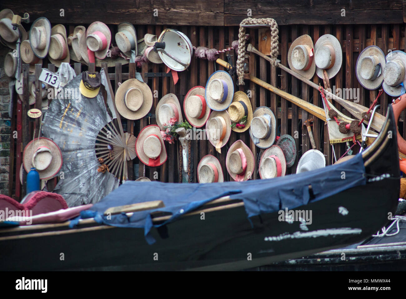 Atelier gondole, Squero di San Trovaso, Venise, Italie Banque D'Images