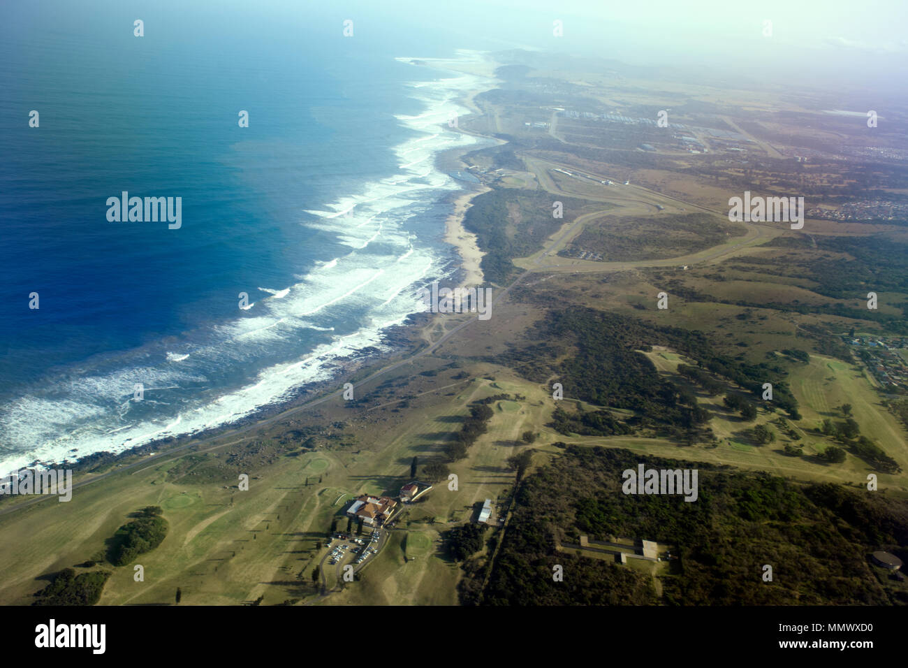 Vue aérienne de la Côte sauvage à proximité de East London, Afrique du Sud Banque D'Images