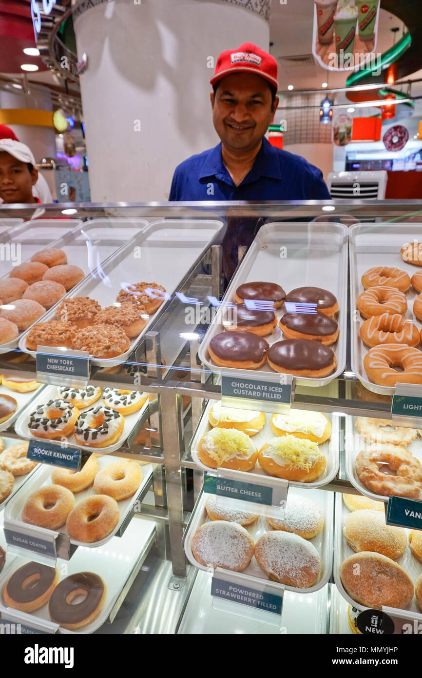 Krispy Kreme dans l'aire de restauration à Phnom Pehn, AEON Mall, Cambodge Banque D'Images