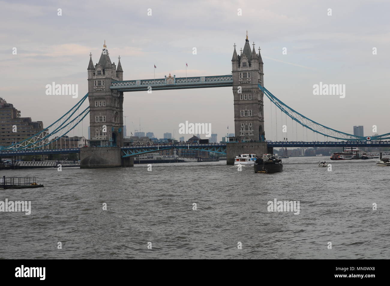 Image de Tower Bridge, une véritable icône de Londres, Royaume-Uni Banque D'Images