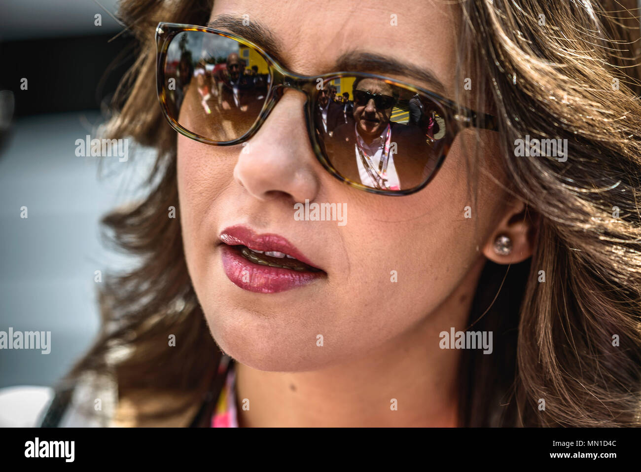 Barcelone, Espagne. 13 Mai 2018 : le chef de l'opposition catalane INES ARRIMADAS parle d'Enric Millo, délégué du Gouvernement Espagnol en Catalogne, dans le paddock avant le GP sur le circuit espagnol de Barcelone, Plaça de Catalunya Crédit : Matthias Rickenbach/Alamy Live News Banque D'Images