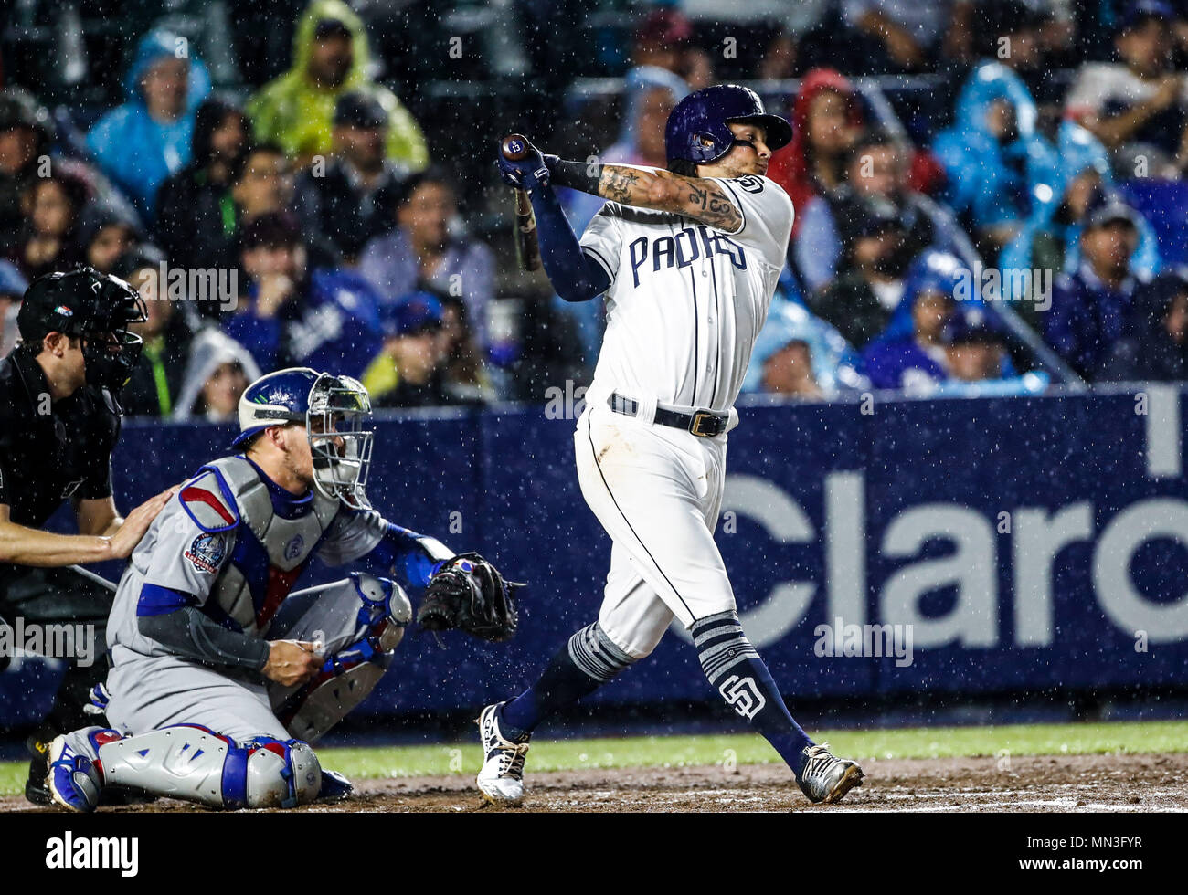 Freddy Galvis de San Diego, durante el partido de beisbol de los Angeles Dodgers de Los Padres de San Diego contra, durante el primer juego de la serie las Ligas Mayores del Beisbol en Monterrey, Mexique el 4 de mayo 2018. (Photo : Luis Gutierrez) Banque D'Images