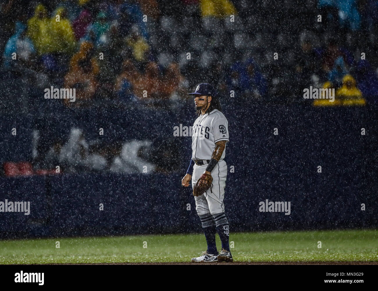 Freddy Galvis de San Diego, durante el partido de beisbol de los Angeles Dodgers de Los Padres de San Diego contra, durante el primer juego de la serie las Ligas Mayores del Beisbol en Monterrey, Mexique el 4 de mayo 2018. (Photo : Luis Gutierrez) Banque D'Images