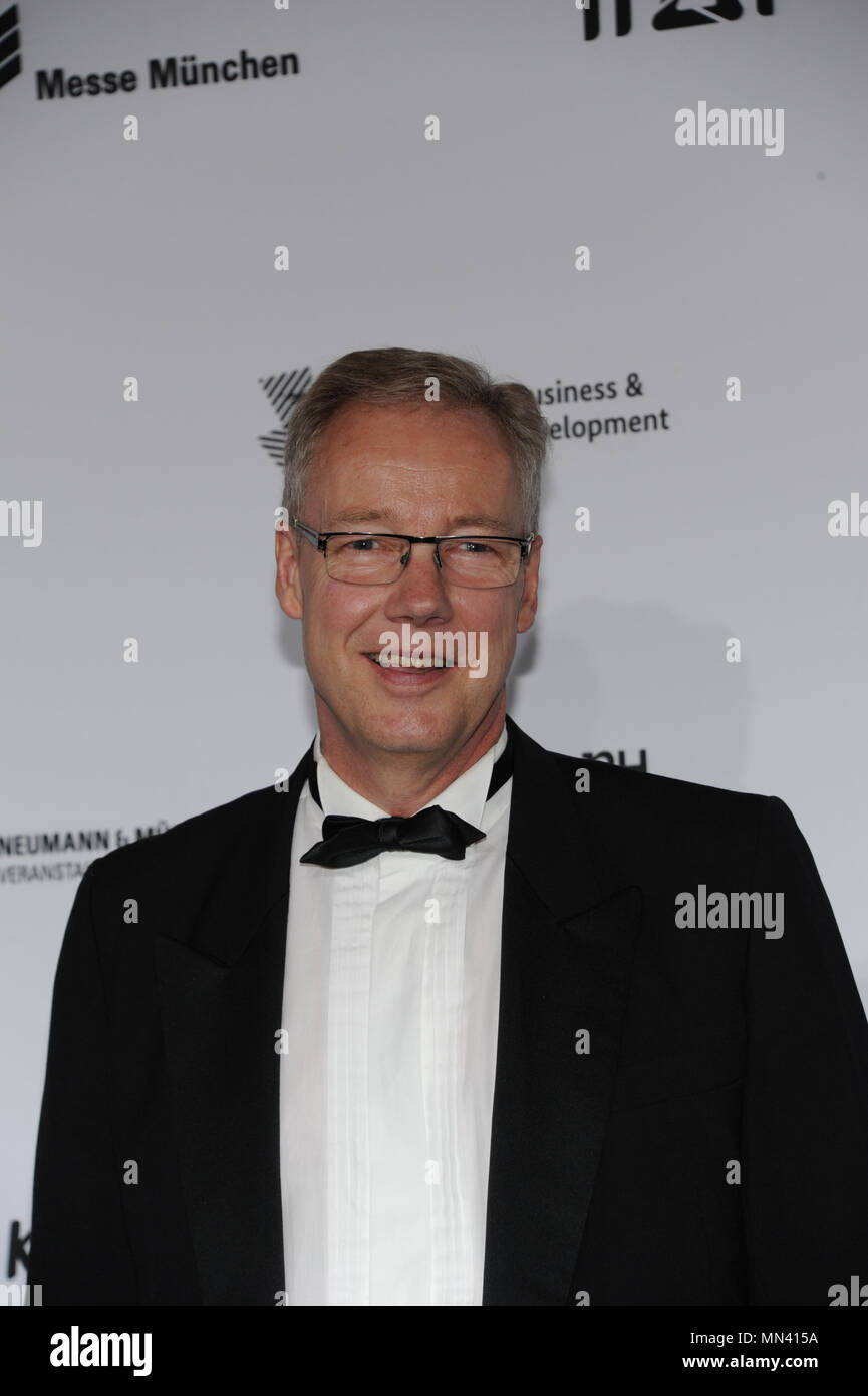 13 mai 2018, l'Allemagne, Munich : Petter Olberg, Ambassadeur de la Norvège, arrive à la 'GreenTec Awards 2018' à la GCI-Internationalen Centre des congrès de Munich. Photo : Ursula Düren/dpa Banque D'Images