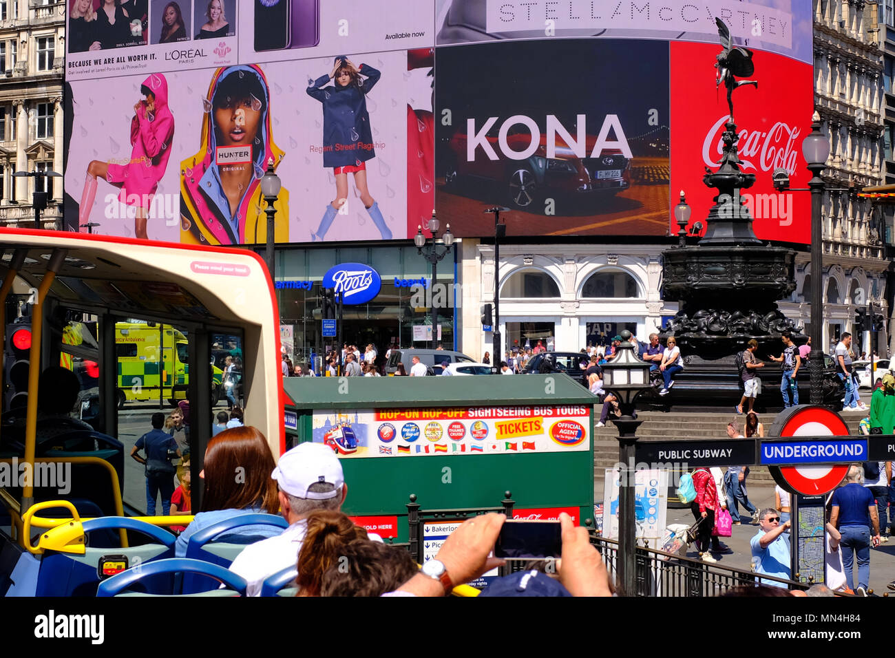 Piccadilly Circus, Londres, UK Banque D'Images
