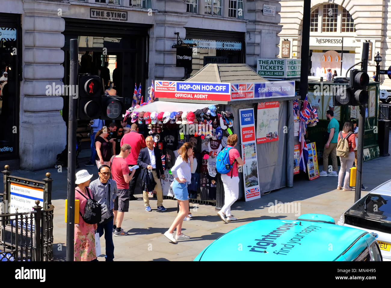 Boutique de souvenirs, Piccadilly Circus, Londres, UK Banque D'Images