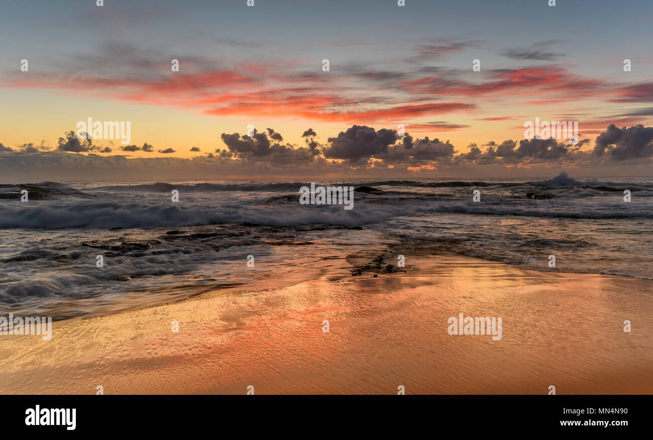 Prises au Spoon Bay, sur la côte centrale Wamberal, NSW, Australie. Banque D'Images